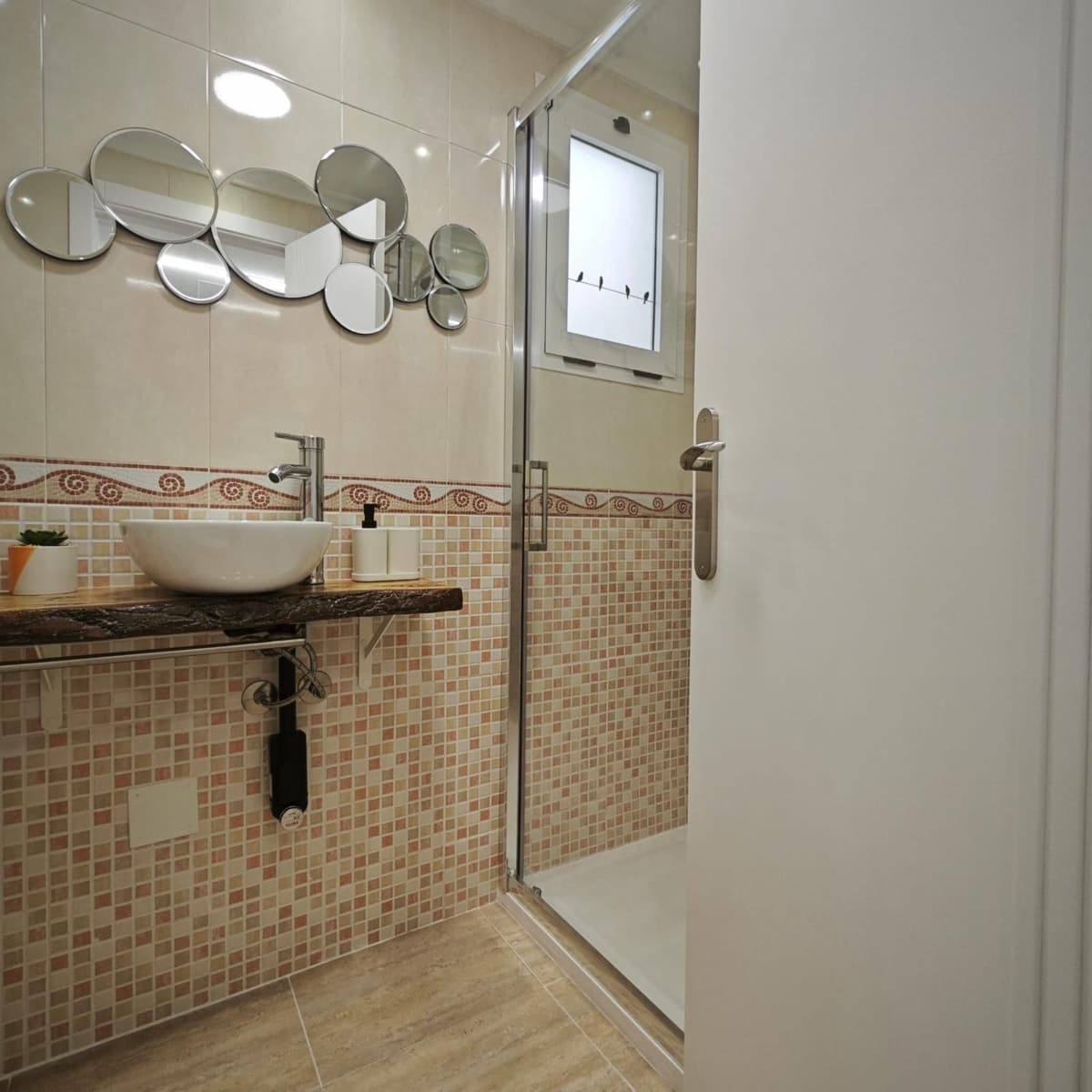 Appartement de 1 chambre à louer à Torrevieja avec piscine garage - 750 € (Ref: 9643727)