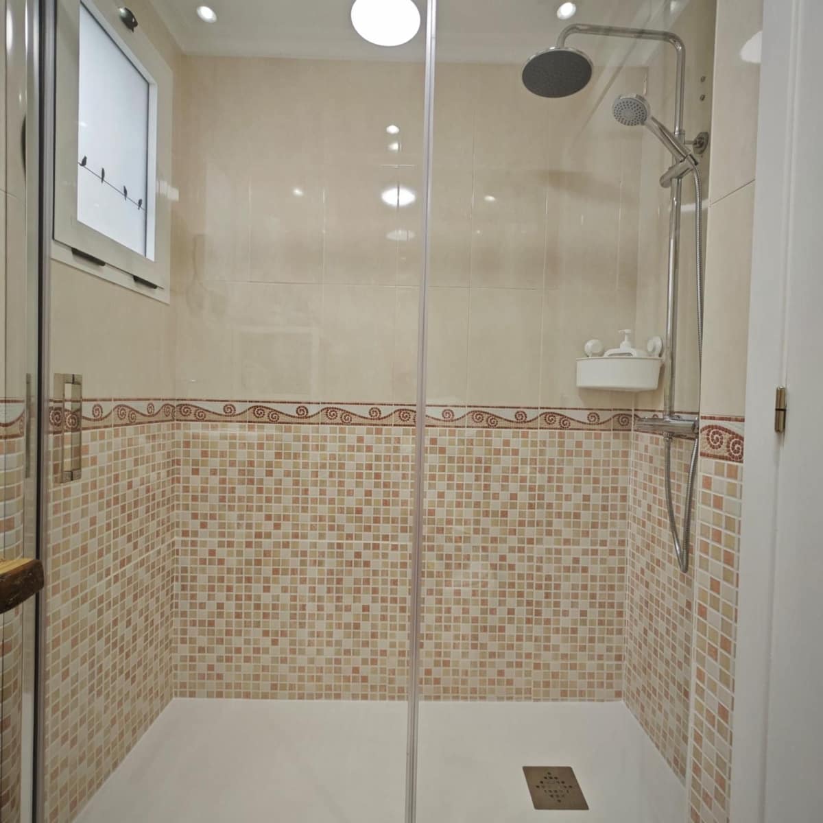 Appartement de 1 chambre à louer à Torrevieja avec piscine garage - 750 € (Ref: 9643727)