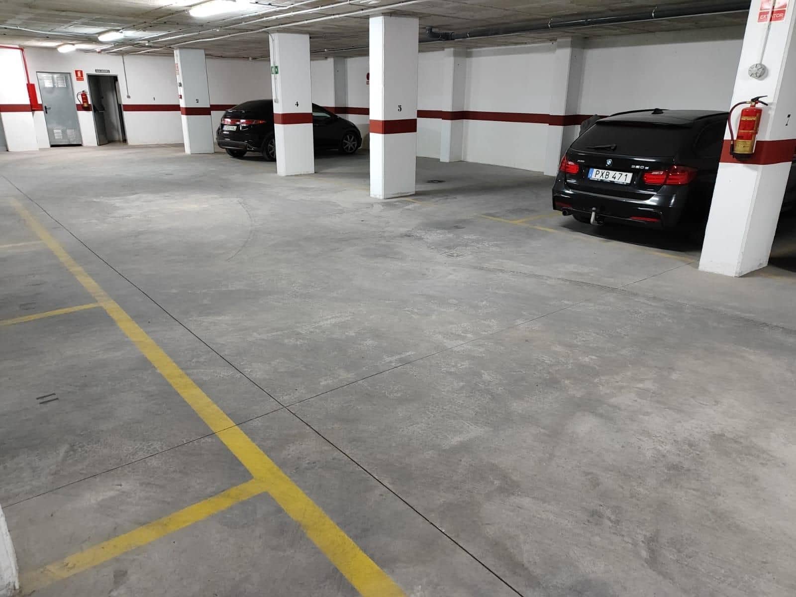 Appartement de 1 chambre à louer à Torrevieja avec piscine garage - 750 € (Ref: 9643727)