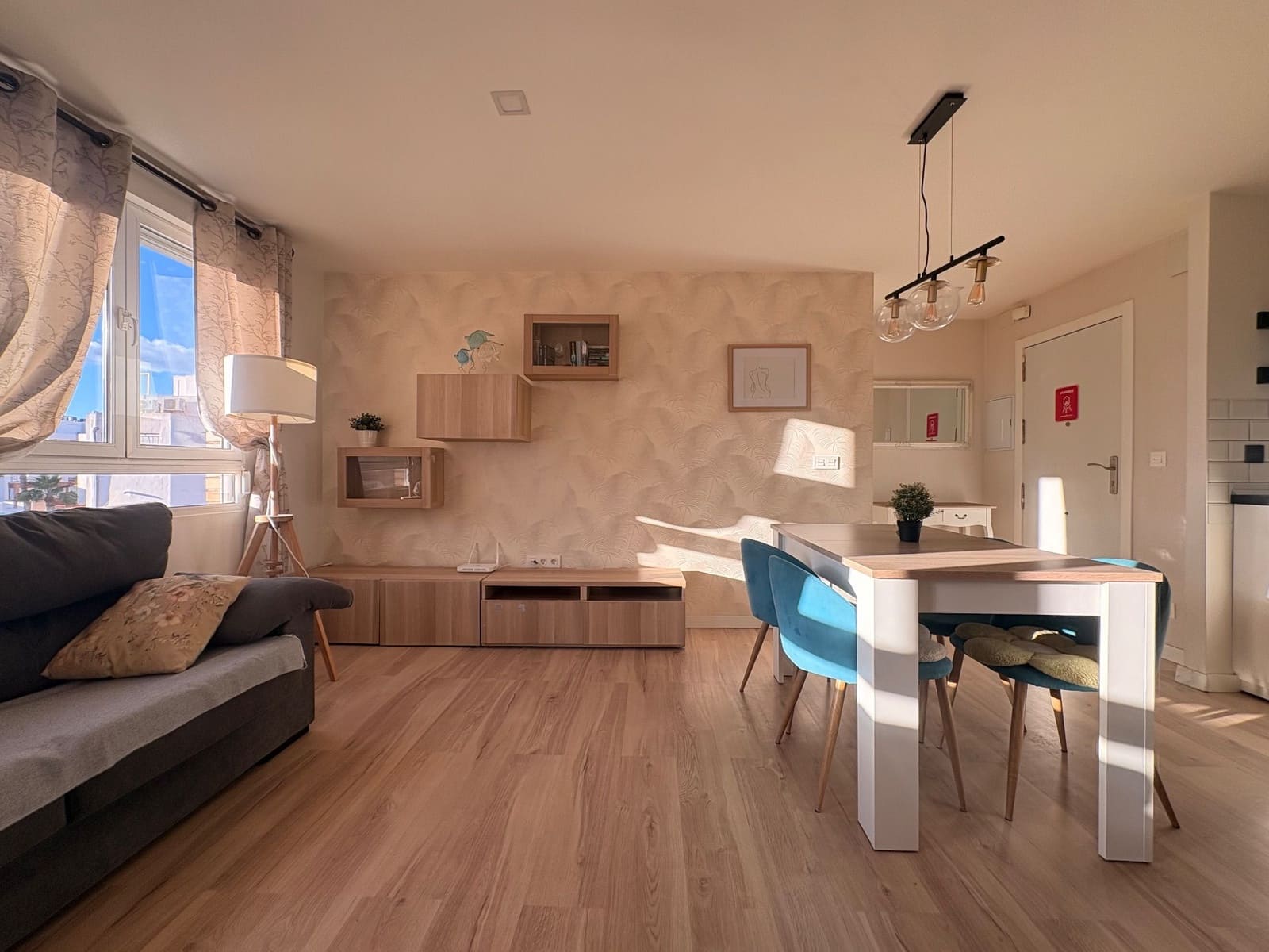 3 sovrum Lägenhet att hyra i Torrevieja - 1 100 € (Ref: 9643728)