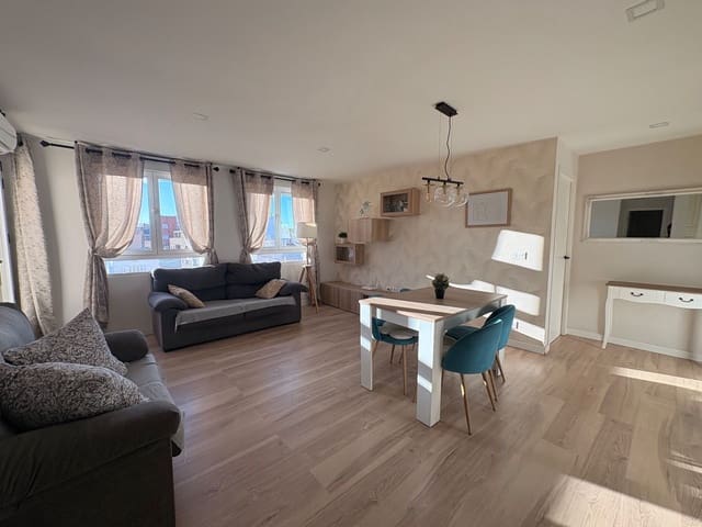 3 sovrum Lägenhet att hyra i Torrevieja - 1 100 € (Ref: 9643728)