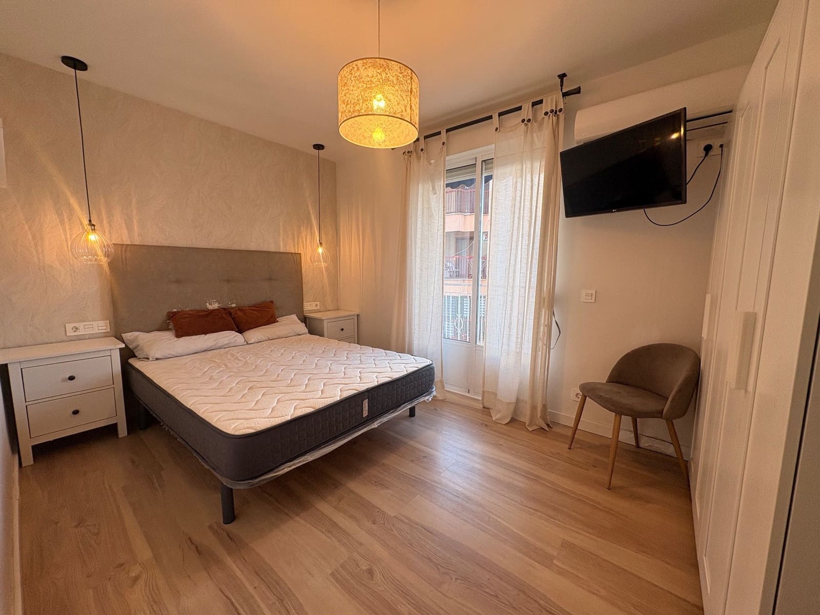 3 sovrum Lägenhet att hyra i Torrevieja - 1 100 € (Ref: 9643728)