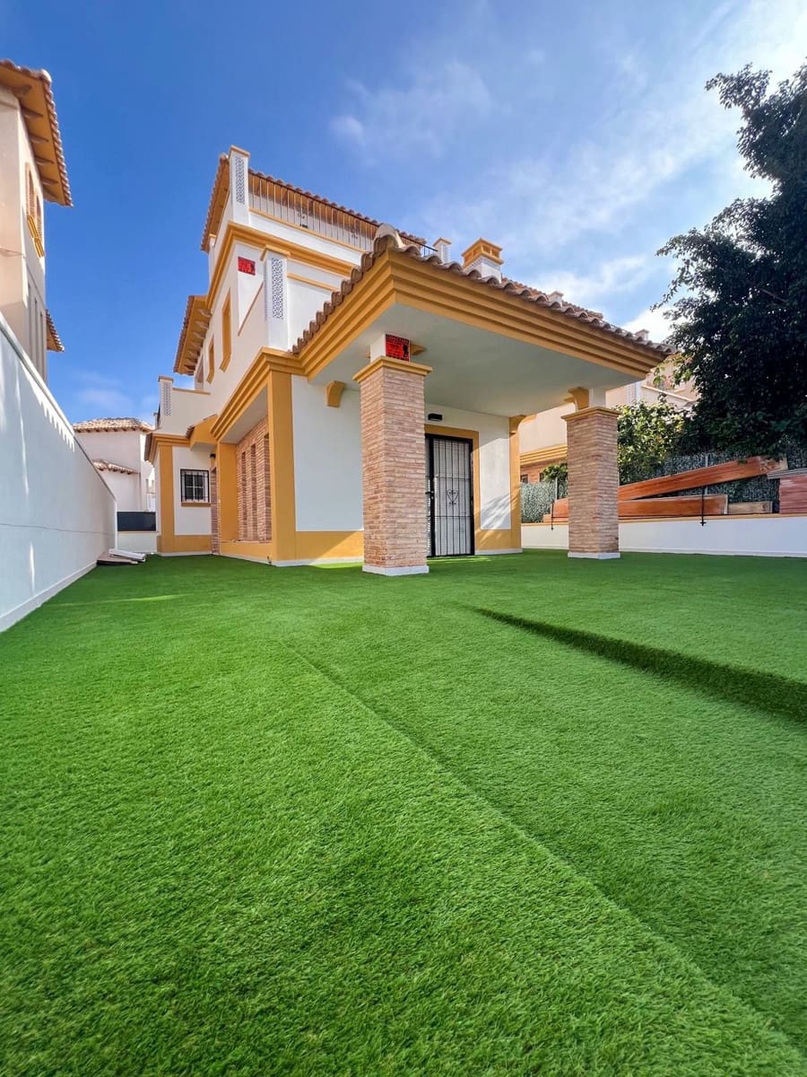 Villa/Maison de 3 chambres à louer à Orihuela Costa - 1 700 € (Ref: 9643729)