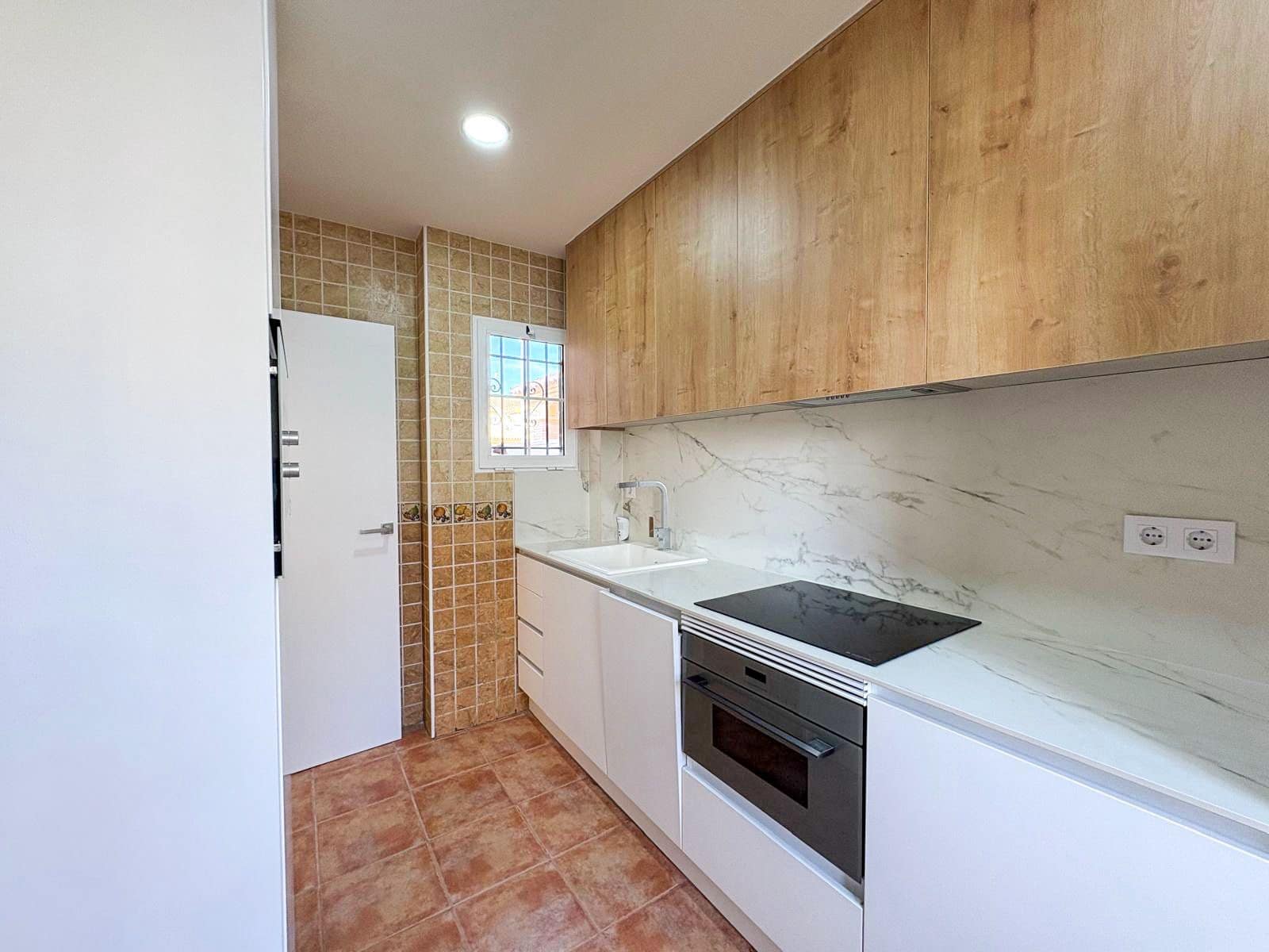 Villa/Maison de 3 chambres à louer à Orihuela Costa - 1 700 € (Ref: 9643729)