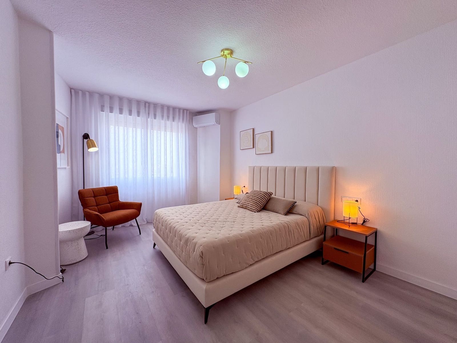 Appartement de 3 chambres à louer à Torrevieja - 1 700 € (Ref: 9647669)