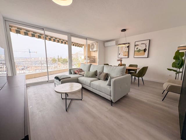 Appartement de 3 chambres à louer à Torrevieja - 1 700 € (Ref: 9647669)