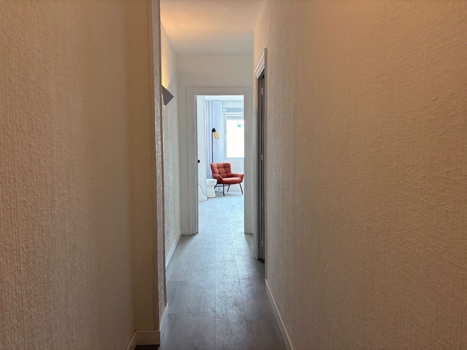 Appartement de 3 chambres à louer à Torrevieja - 1 700 € (Ref: 9647669)