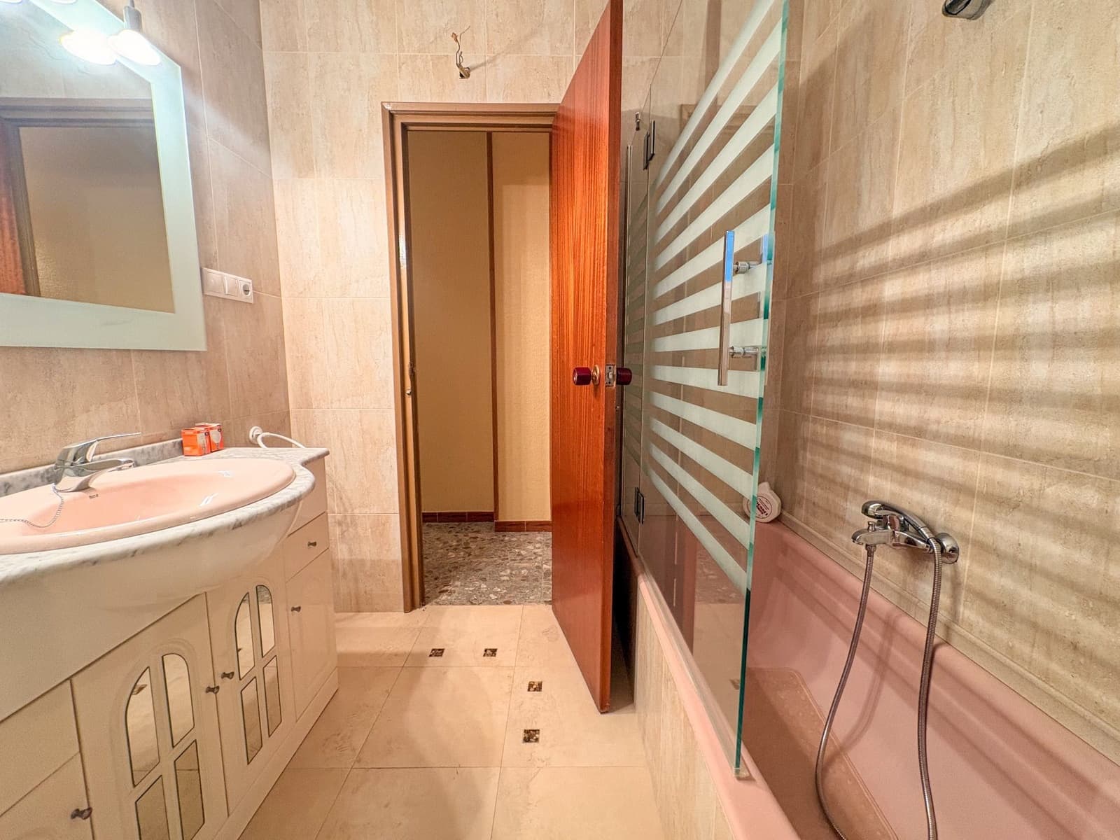 Appartement de 3 chambres à louer à Torrevieja - 1 700 € (Ref: 9647669)