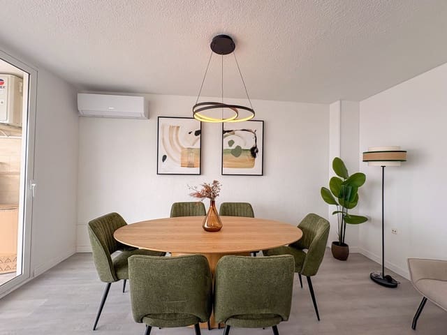 Appartement de 3 chambres à louer à Torrevieja - 1 700 € (Ref: 9647669)