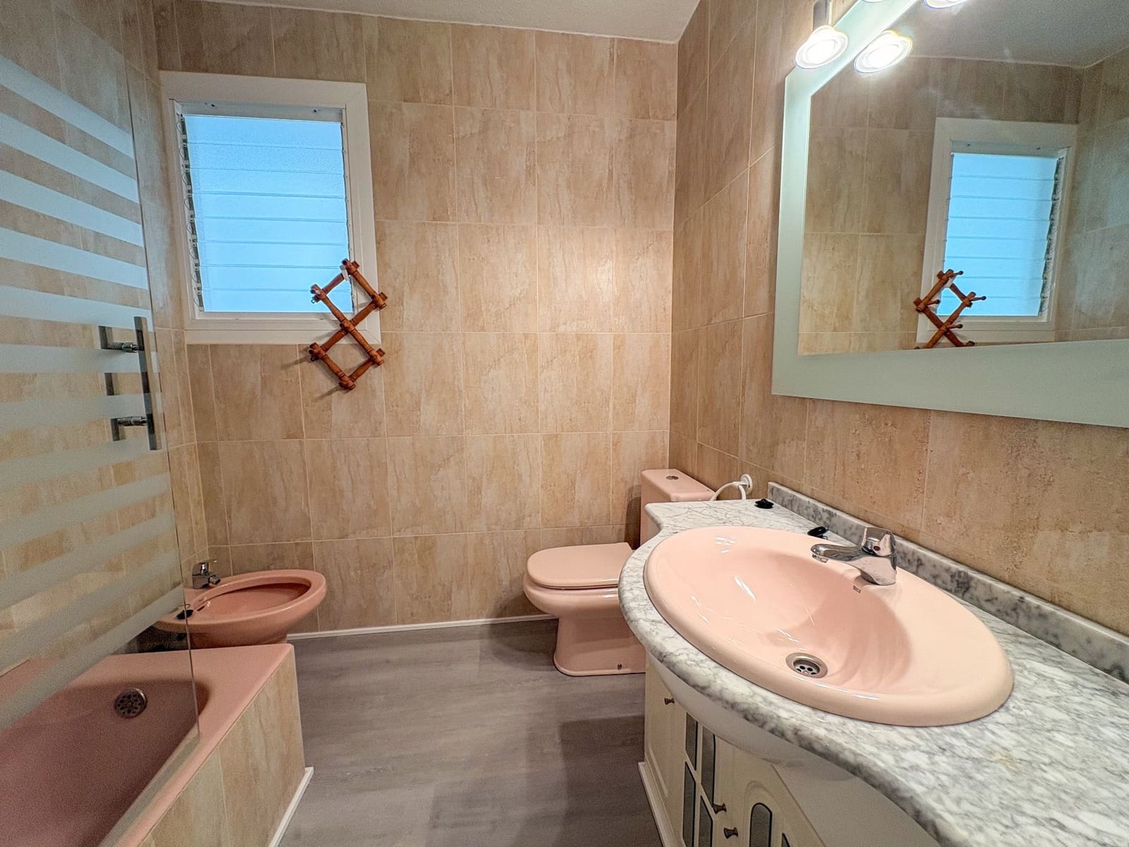 Appartement de 3 chambres à louer à Torrevieja - 1 700 € (Ref: 9647669)