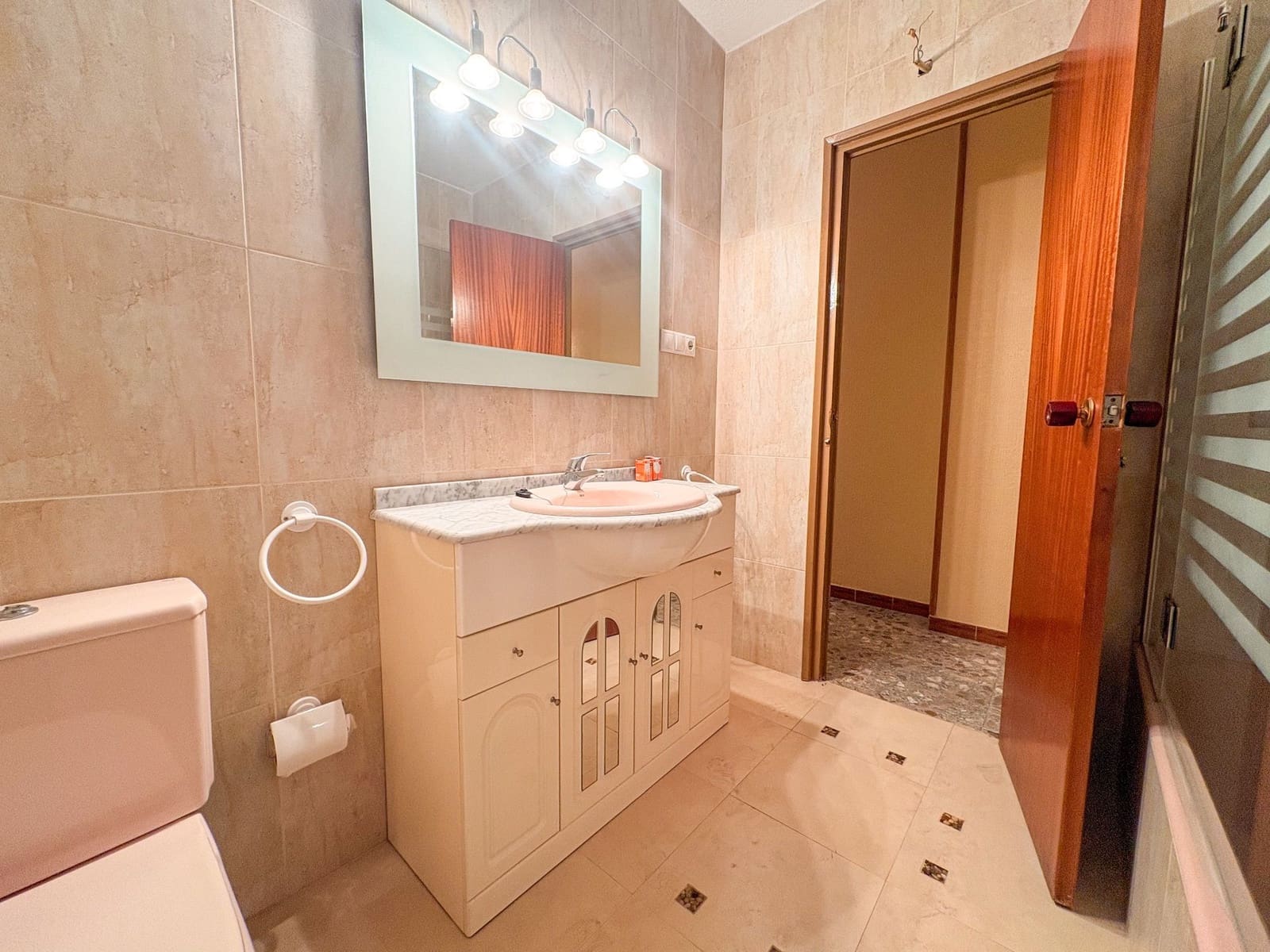 Appartement de 3 chambres à louer à Torrevieja - 1 700 € (Ref: 9647669)