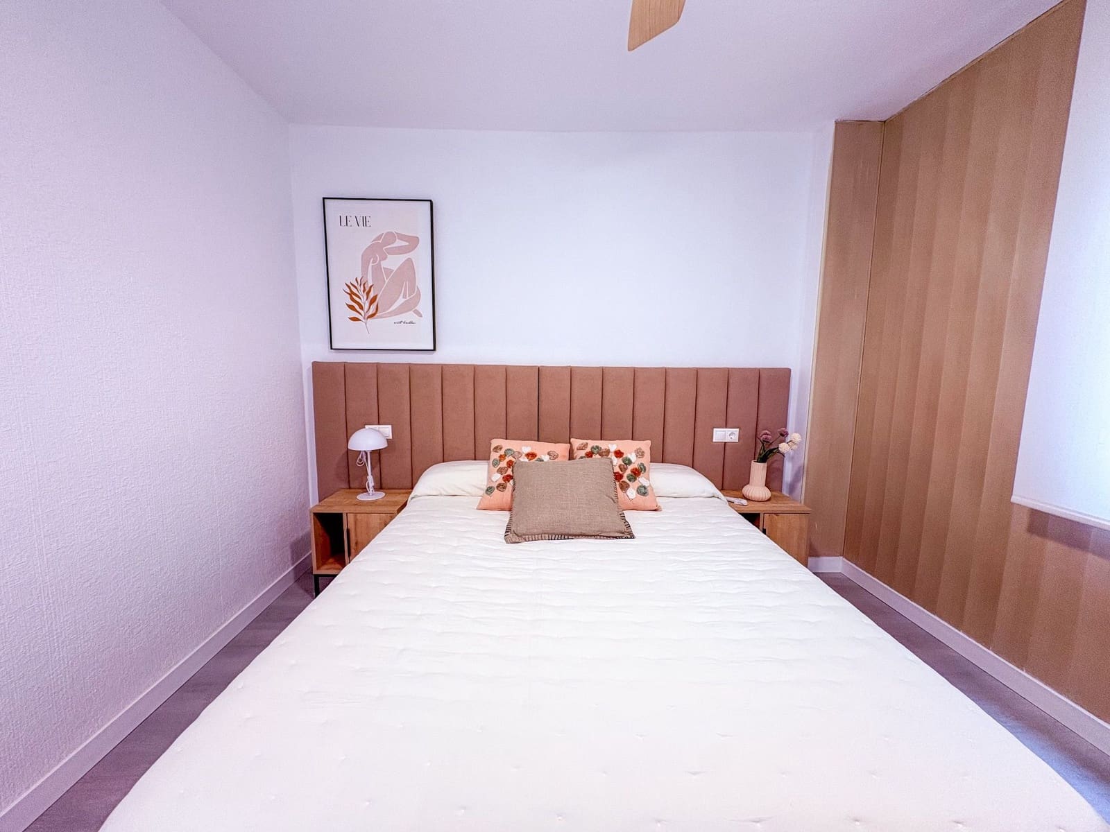 Appartement de 3 chambres à louer à Torrevieja - 1 700 € (Ref: 9647669)