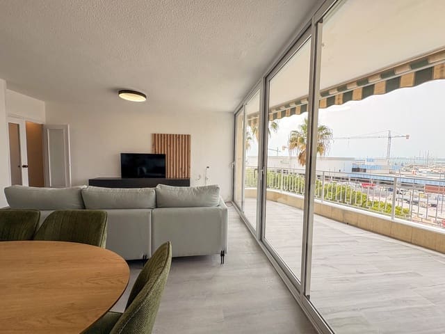 Appartement de 3 chambres à louer à Torrevieja - 1 700 € (Ref: 9647669)