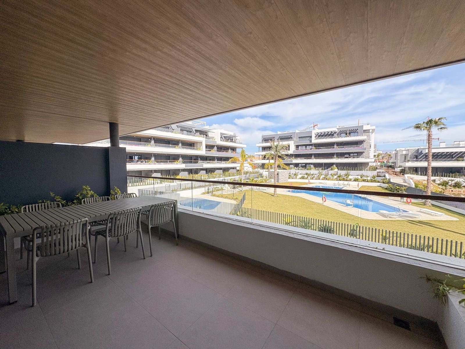 2 camera da letto Appartamento da affittare in Torrevieja con piscina garage - 2.200 € (Rif: 9647670)