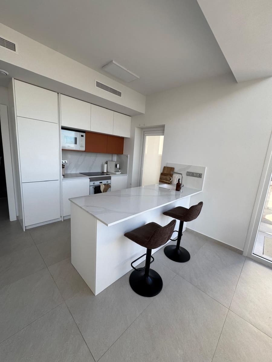 3 Zimmer Villa zu vermieten in Ciudad Quesada mit Pool Garage - 2.400 € (Ref: 9658294)