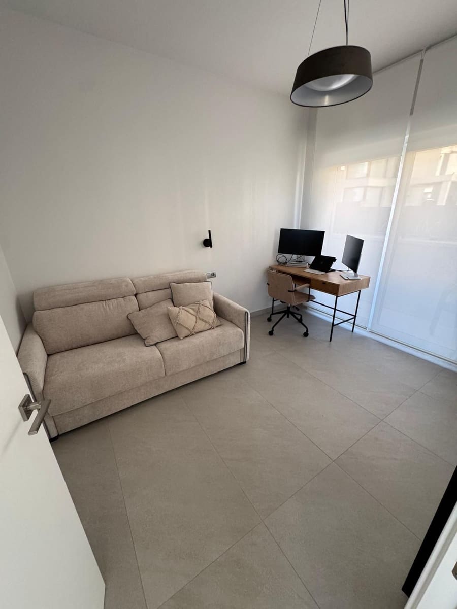 3 Zimmer Villa zu vermieten in Ciudad Quesada mit Pool Garage - 2.400 € (Ref: 9658294)