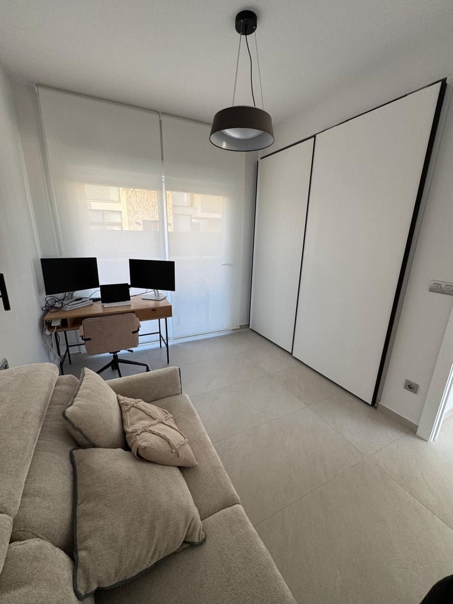 3 Zimmer Villa zu vermieten in Ciudad Quesada mit Pool Garage - 2.400 € (Ref: 9658294)