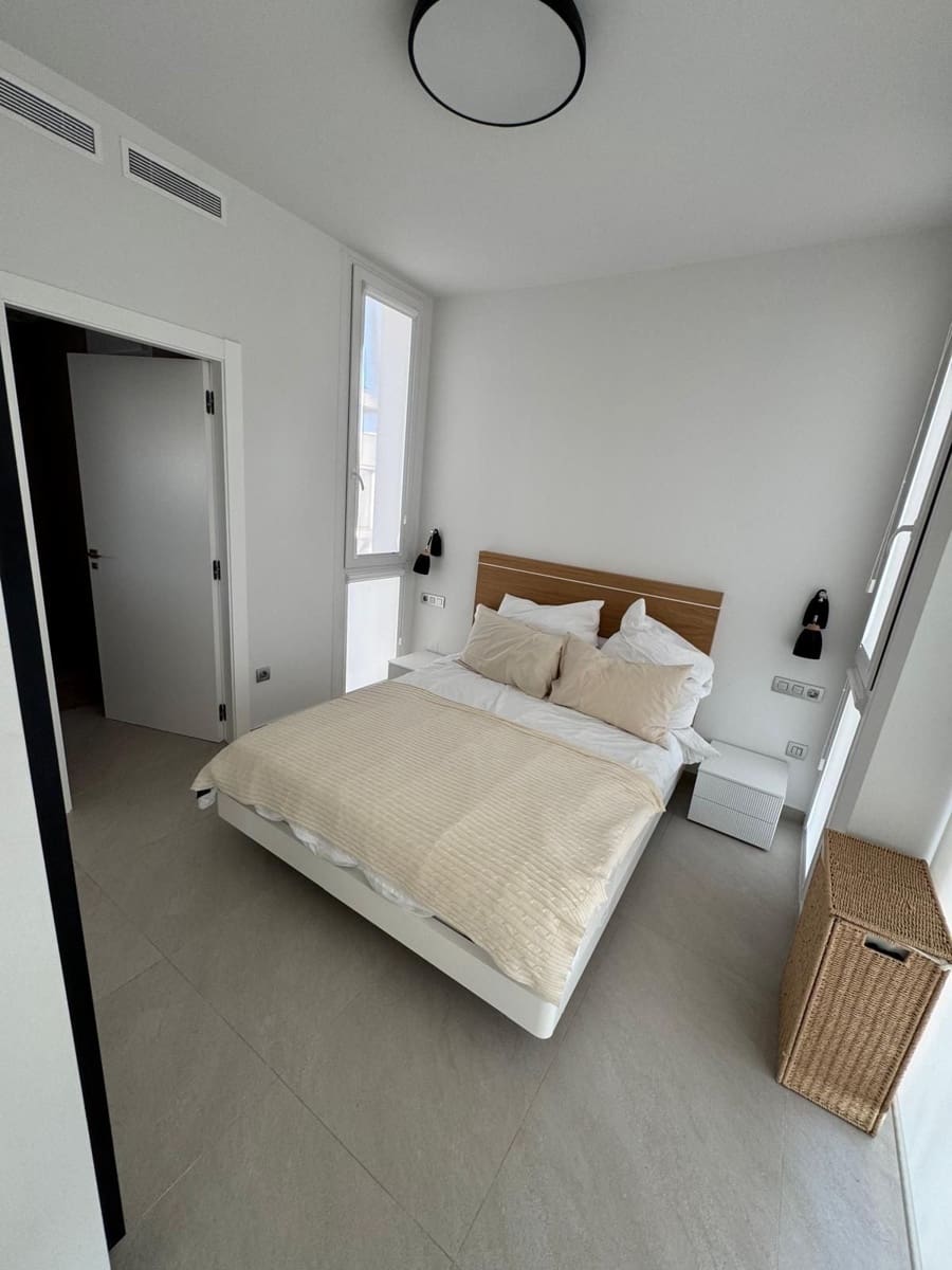 3 Zimmer Villa zu vermieten in Ciudad Quesada mit Pool Garage - 2.400 € (Ref: 9658294)