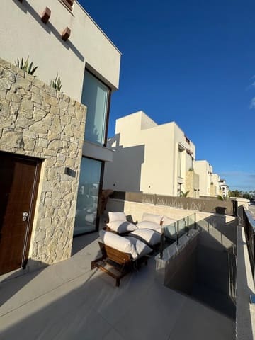 3 Zimmer Villa zu vermieten in Ciudad Quesada, Rojales mit Pool Garage - 2.400 € (Ref: 9658294)