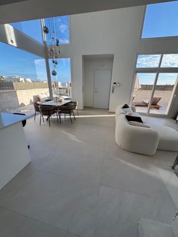 3 Zimmer Villa zu vermieten in Ciudad Quesada, Rojales mit Pool Garage - 2.400 € (Ref: 9658294)