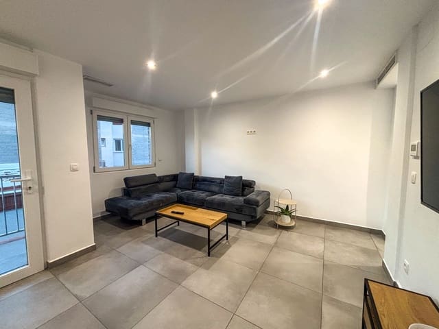 Appartement de 3 chambres à louer à Torrevieja - 1 150 € (Ref: 9665886)