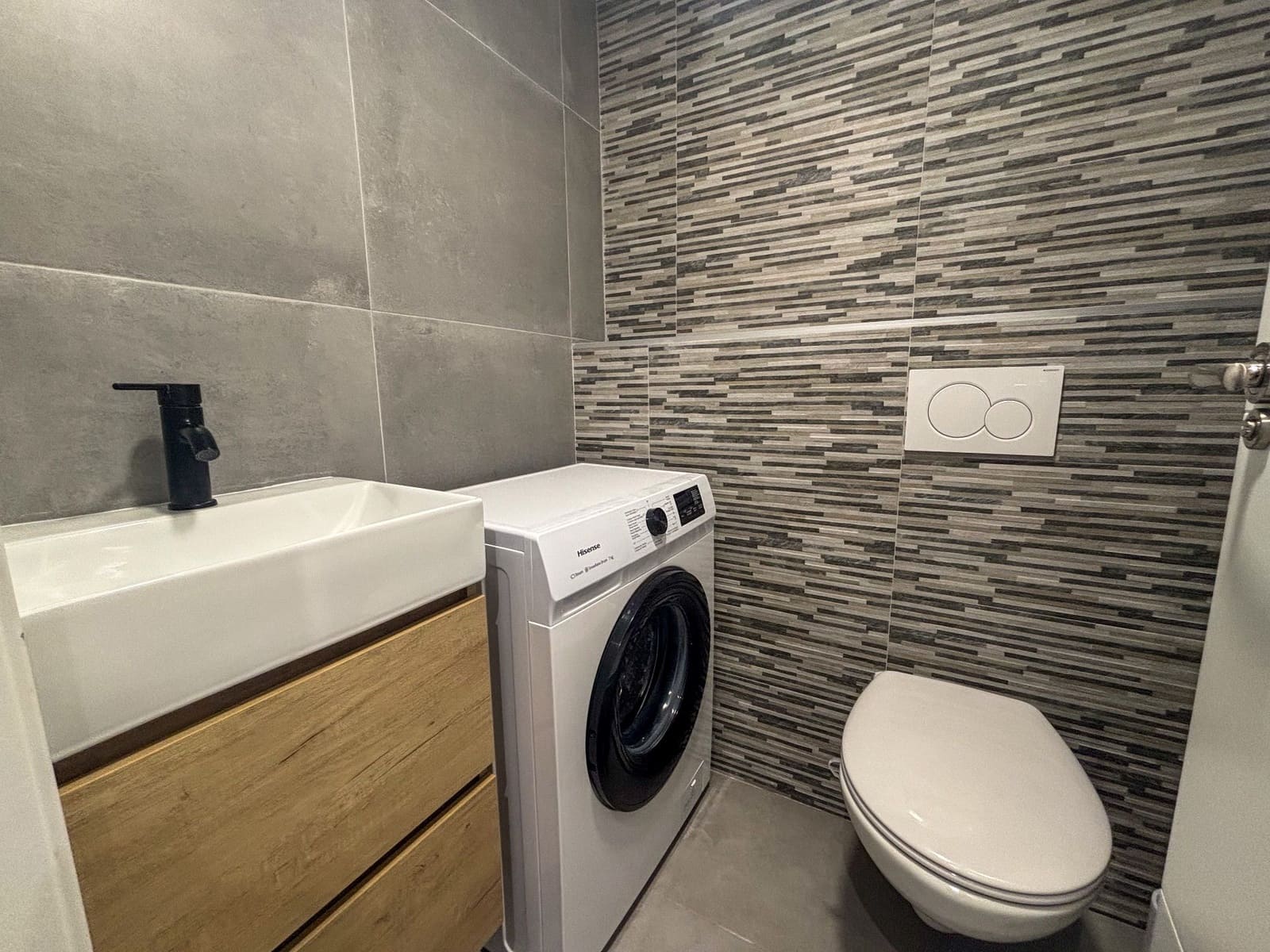 Appartement de 3 chambres à louer à Torrevieja - 1 150 € (Ref: 9665886)