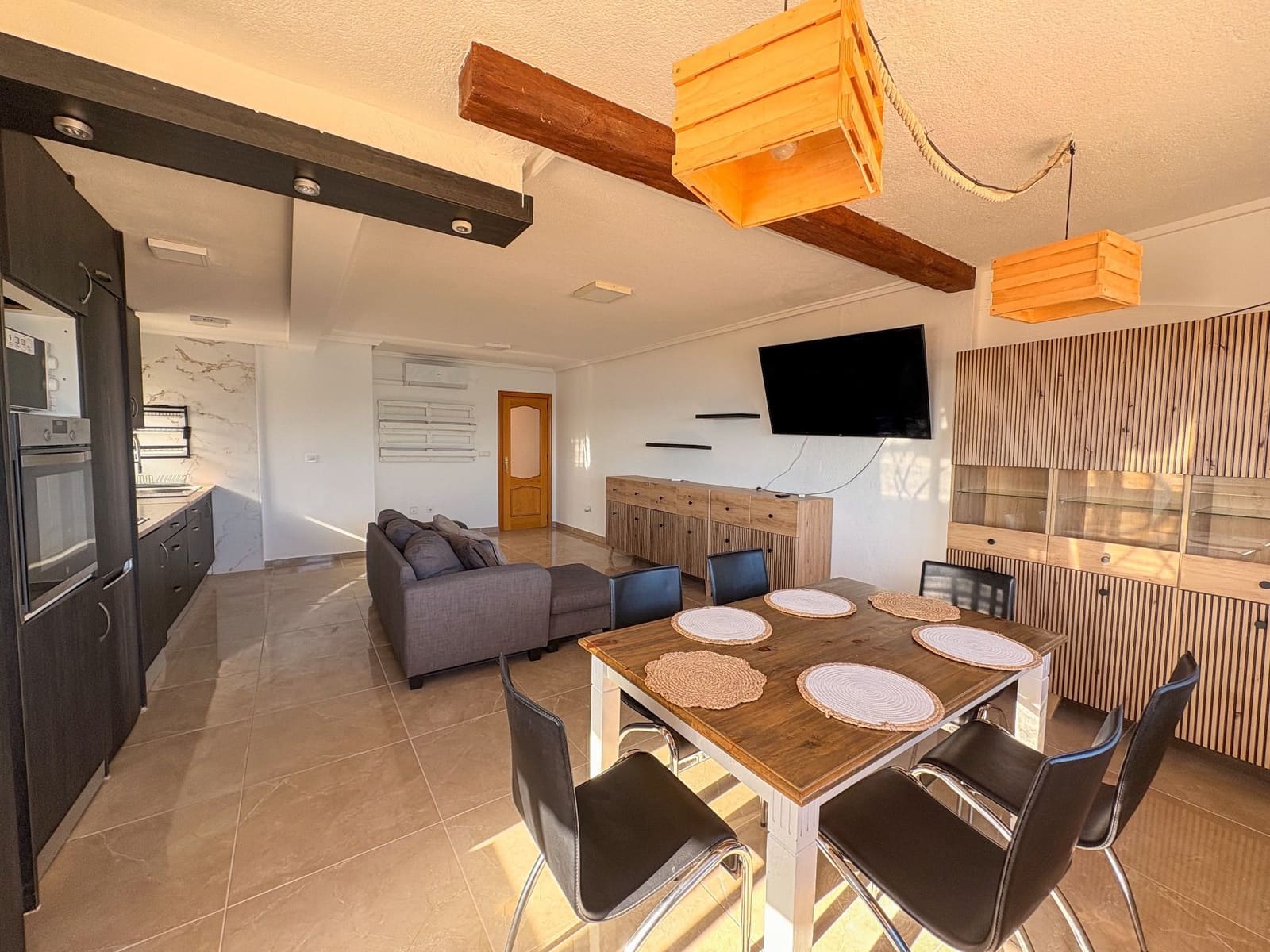 3 camera da letto Appartamento da affittare in Torrevieja con garage - 1.250 € (Rif: 9669910)