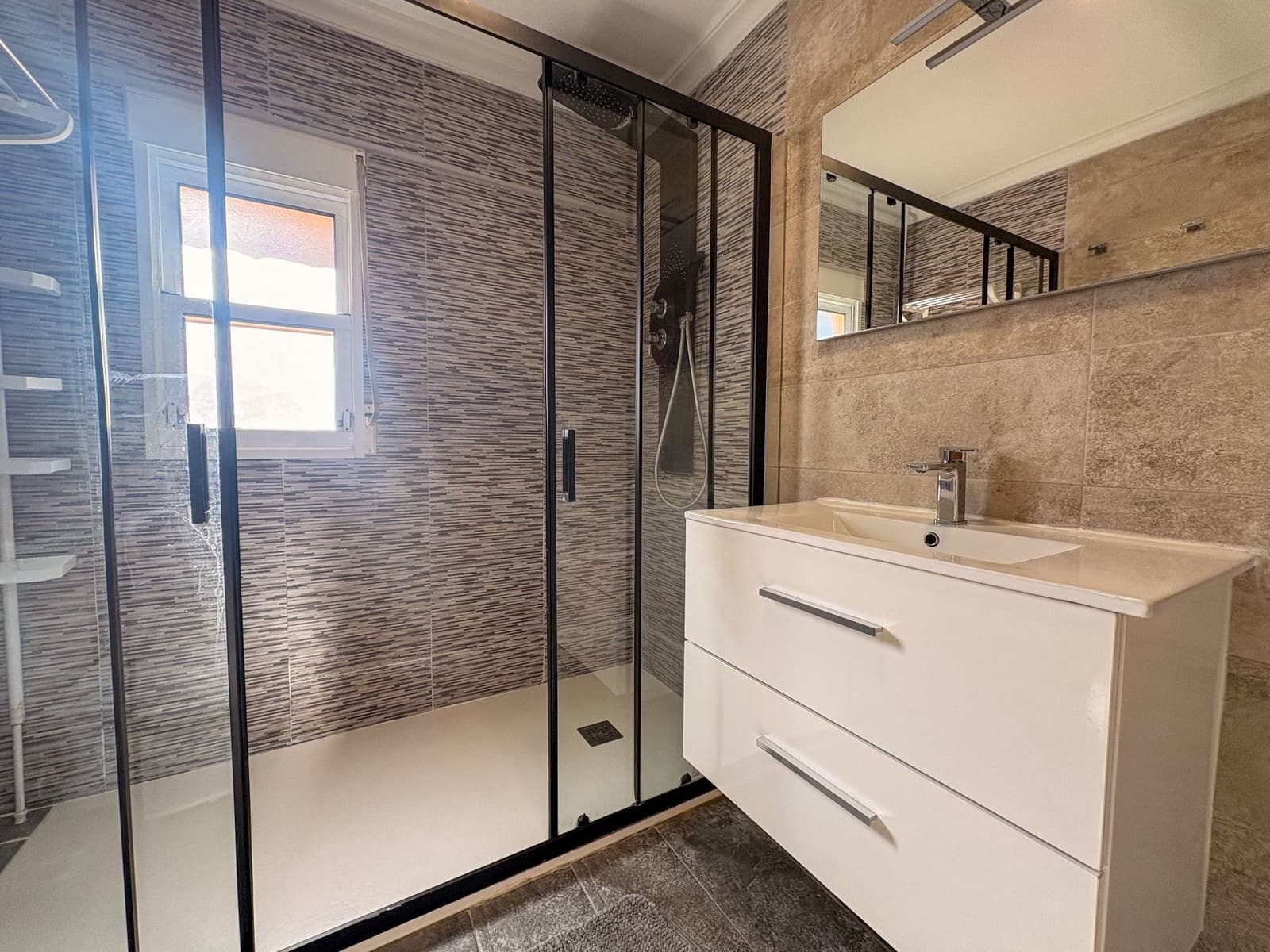 3 camera da letto Appartamento da affittare in Torrevieja con garage - 1.250 € (Rif: 9669910)