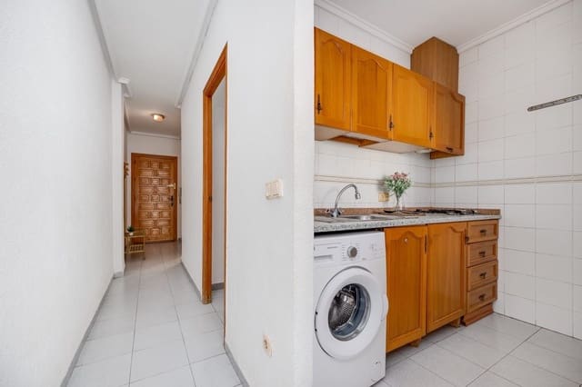 1 Zimmer Wohnung zu vermieten in Torrevieja mit Pool - 750 € (Ref: 9669912)