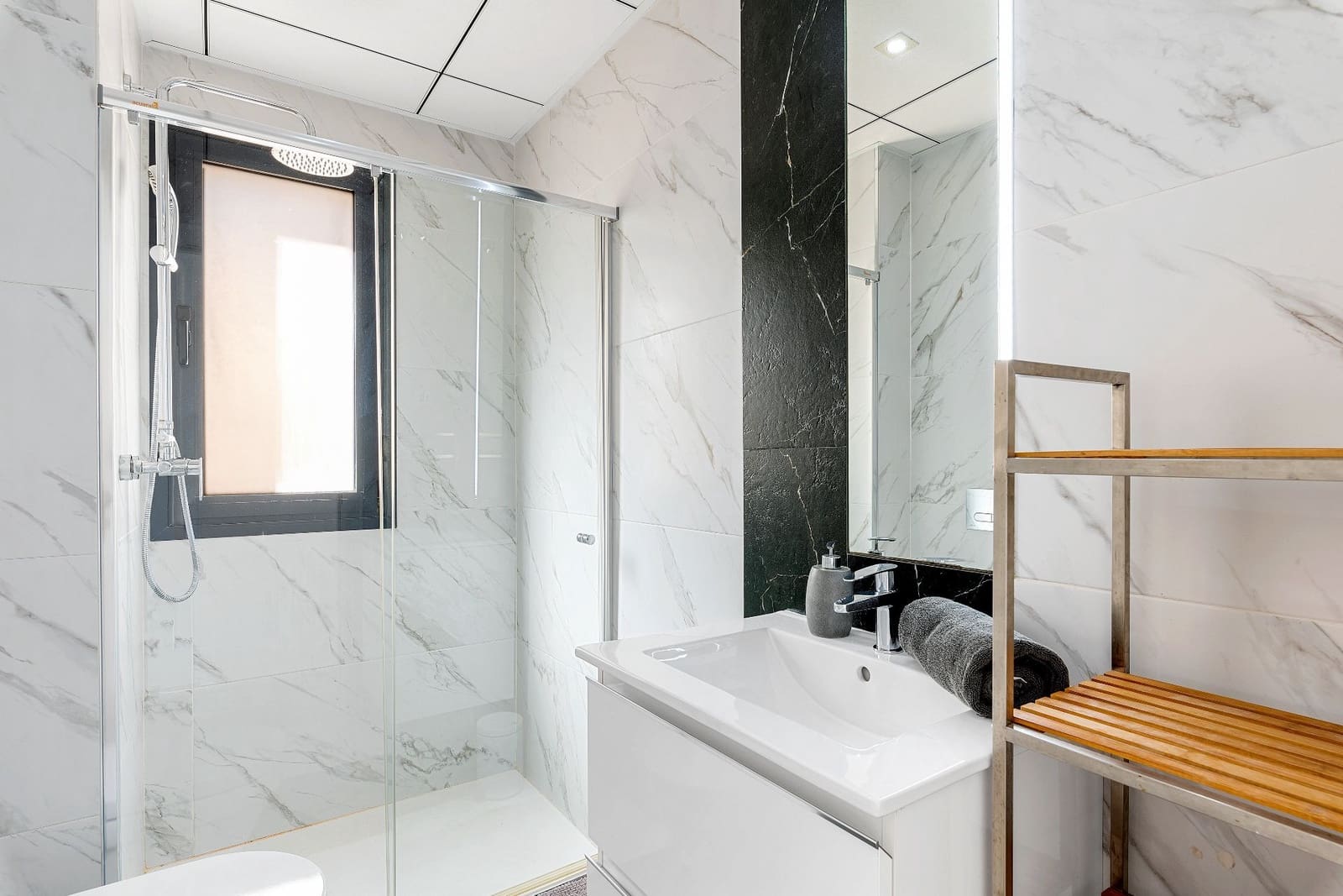 3 sovrum Villa att hyra i Orihuela Costa med pool garage - 3 500 € (Ref: 9669913)