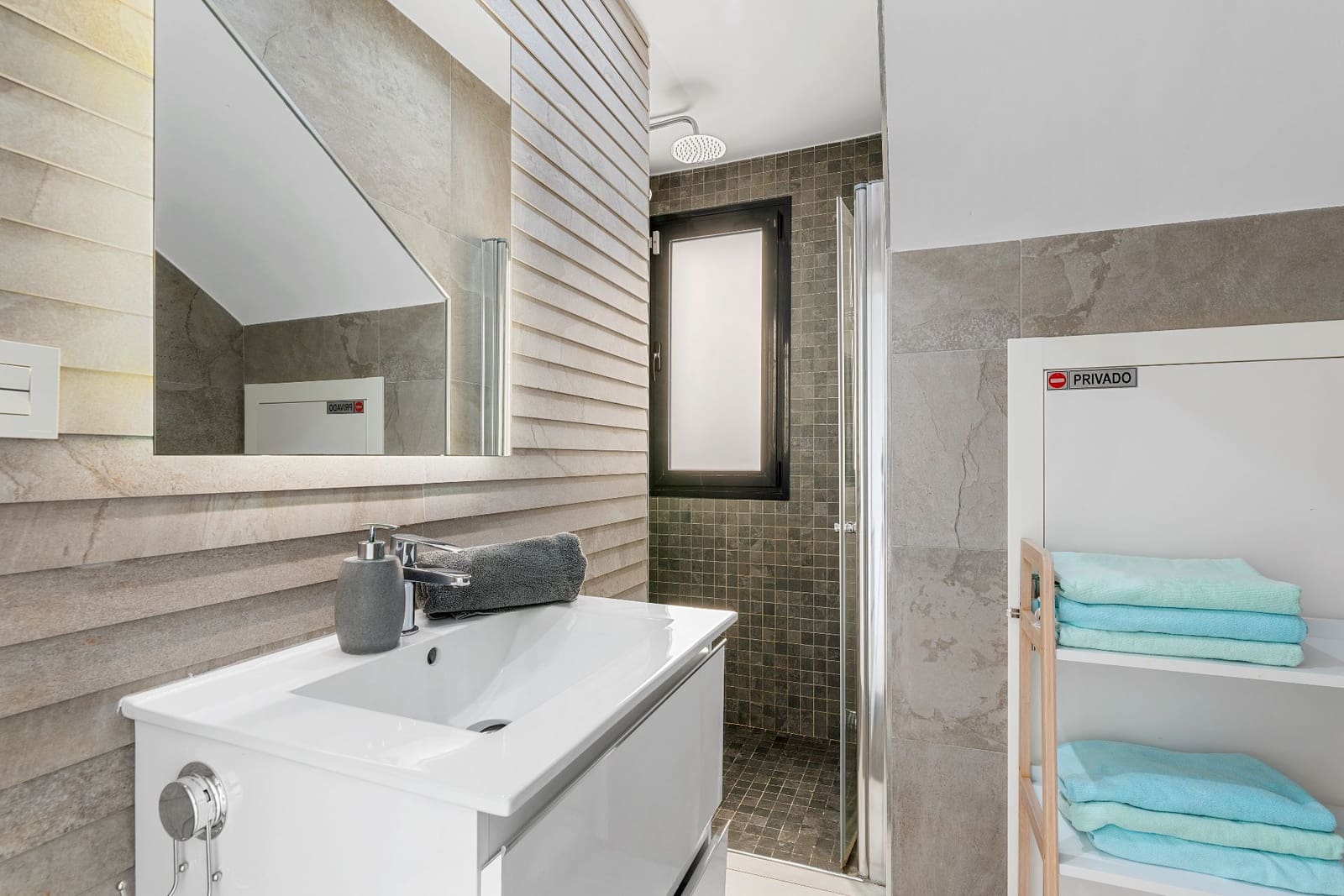 3 sovrum Villa att hyra i Orihuela Costa med pool garage - 3 500 € (Ref: 9669913)