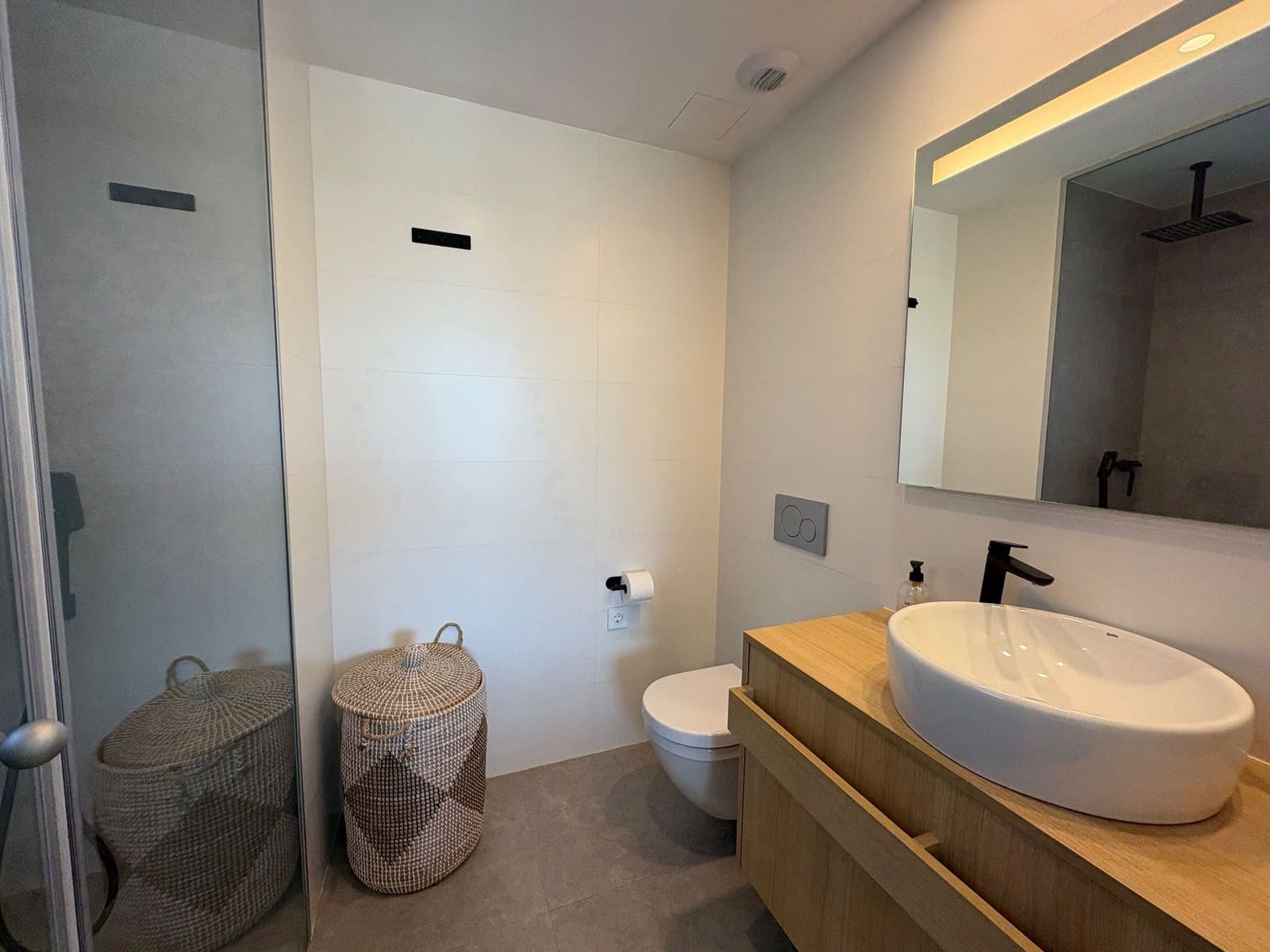 2 bedroom Flat for sale in Orihuela Costa with pool garage - € 379,900 (Ref: 9673781)