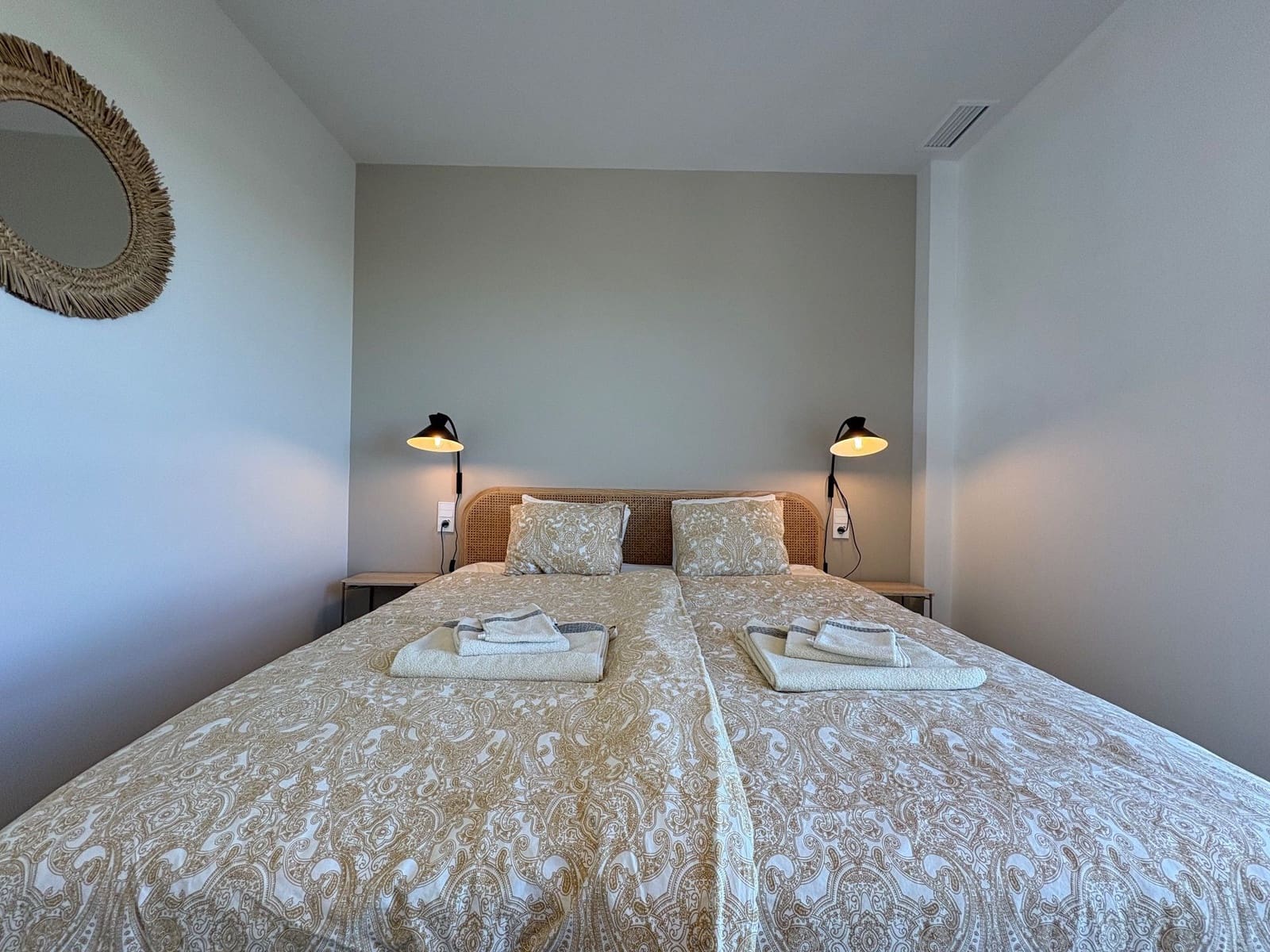 2 bedroom Flat for sale in Orihuela Costa with pool garage - € 379,900 (Ref: 9673781)