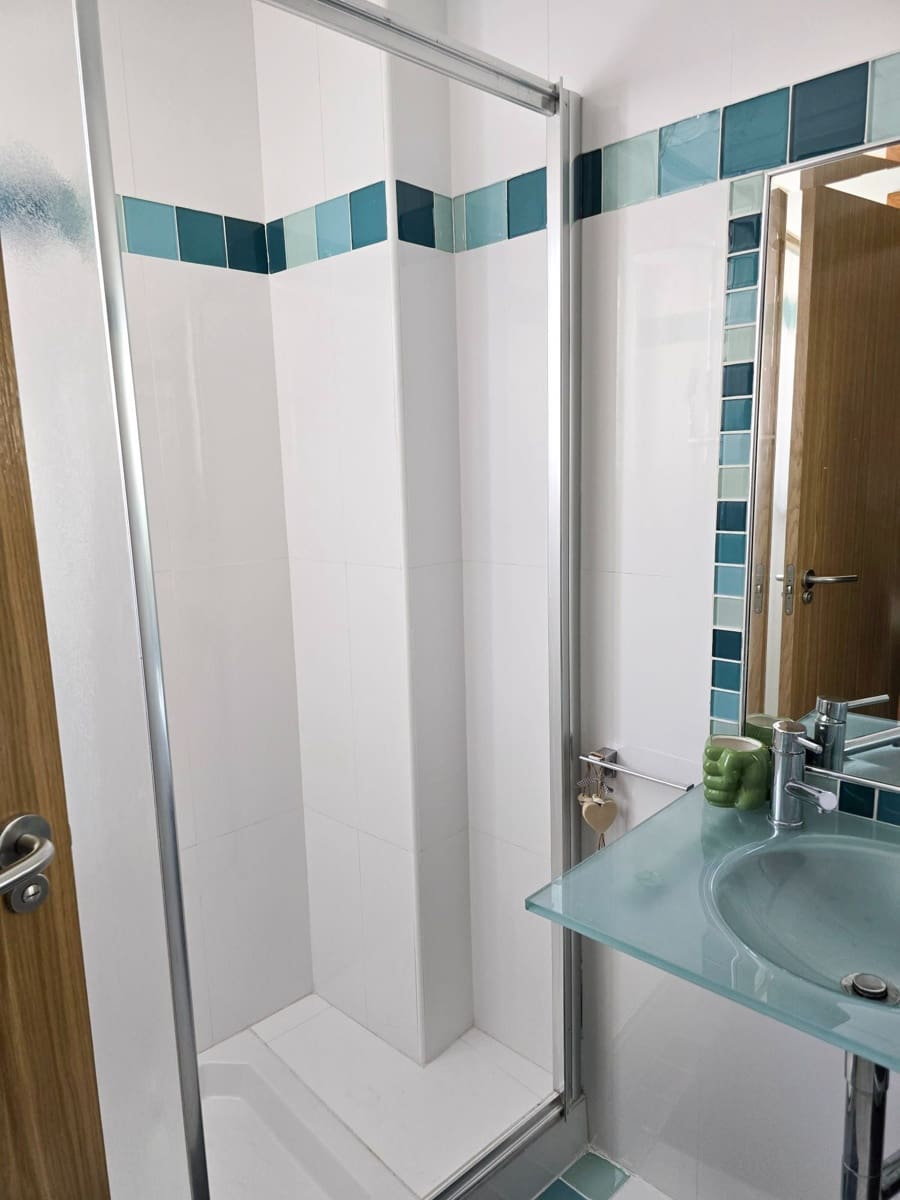 Appartement de 3 chambres à louer à Torrevieja - 850 € (Ref: 9676728)