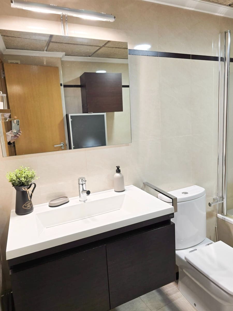 Appartement de 3 chambres à louer à Torrevieja - 850 € (Ref: 9676728)