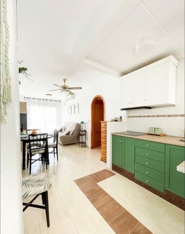 2 sovrum Lägenhet att hyra i Torrevieja med pool garage - 1 200 € (Ref: 9676730)