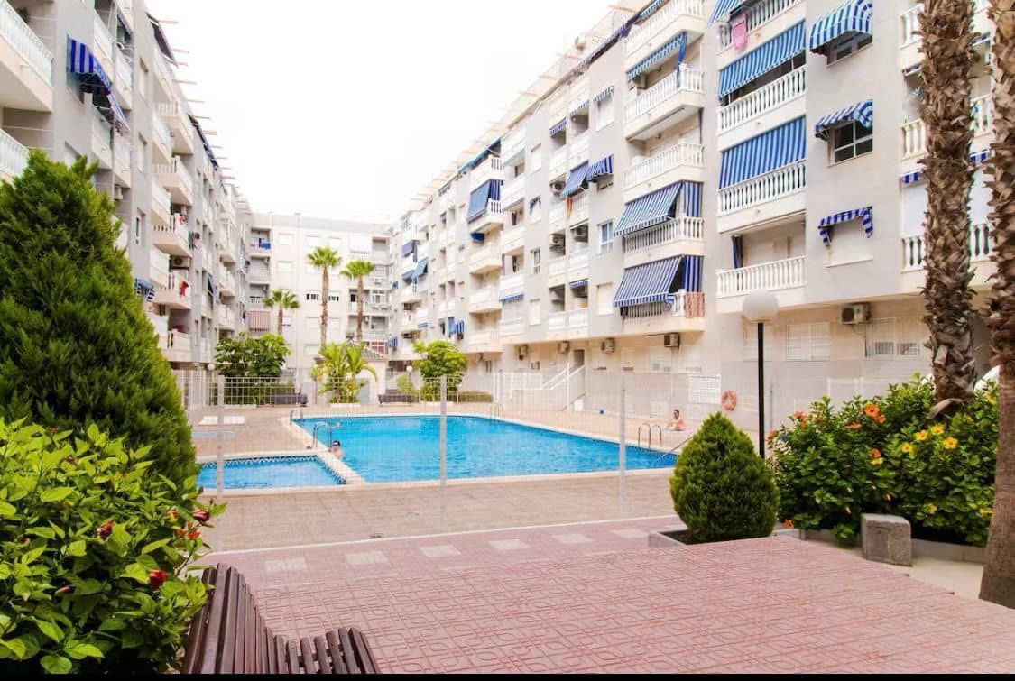 2 camera da letto Appartamento da affittare in Torrevieja con piscina garage - 1.200 € (Rif: 9676730)