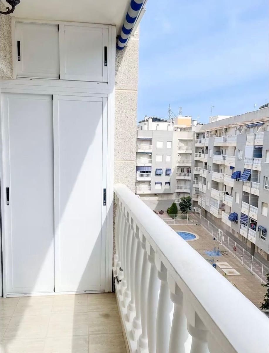 2 camera da letto Appartamento da affittare in Torrevieja con piscina garage - 1.200 € (Rif: 9676730)