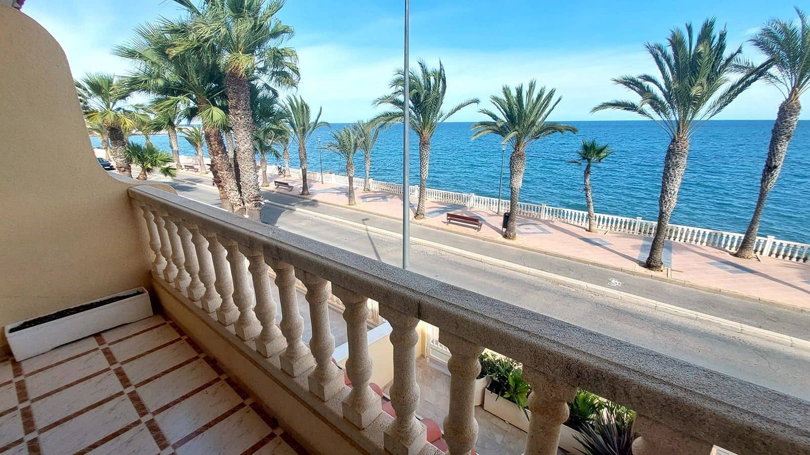 4 soveværelse Semi-Rækkehus til leje i Torre de la Horadada med garage - € 1.400 (Ref: 9676731)