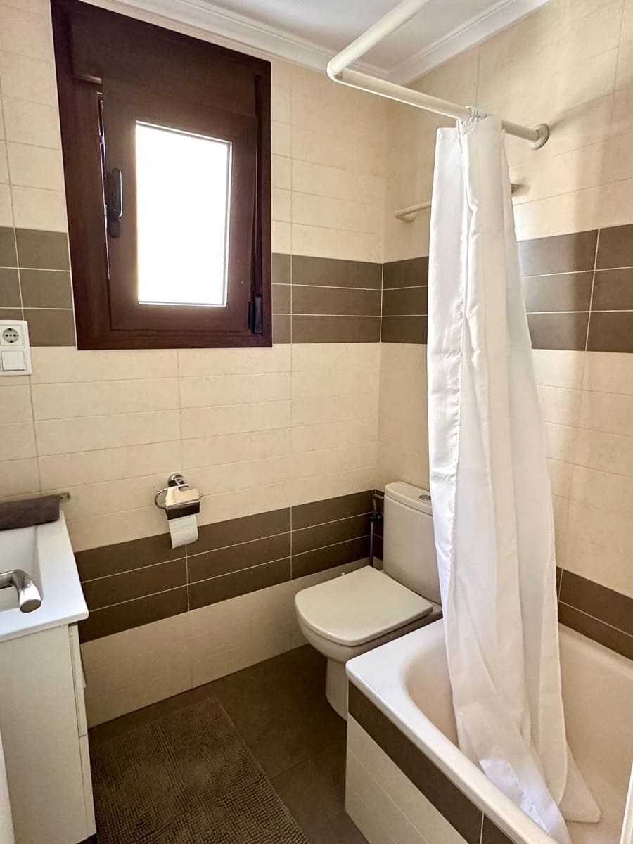 3 makuuhuone Asunto vuokrattavana paikassa Torrevieja - 950 € (Ref: 9676732)