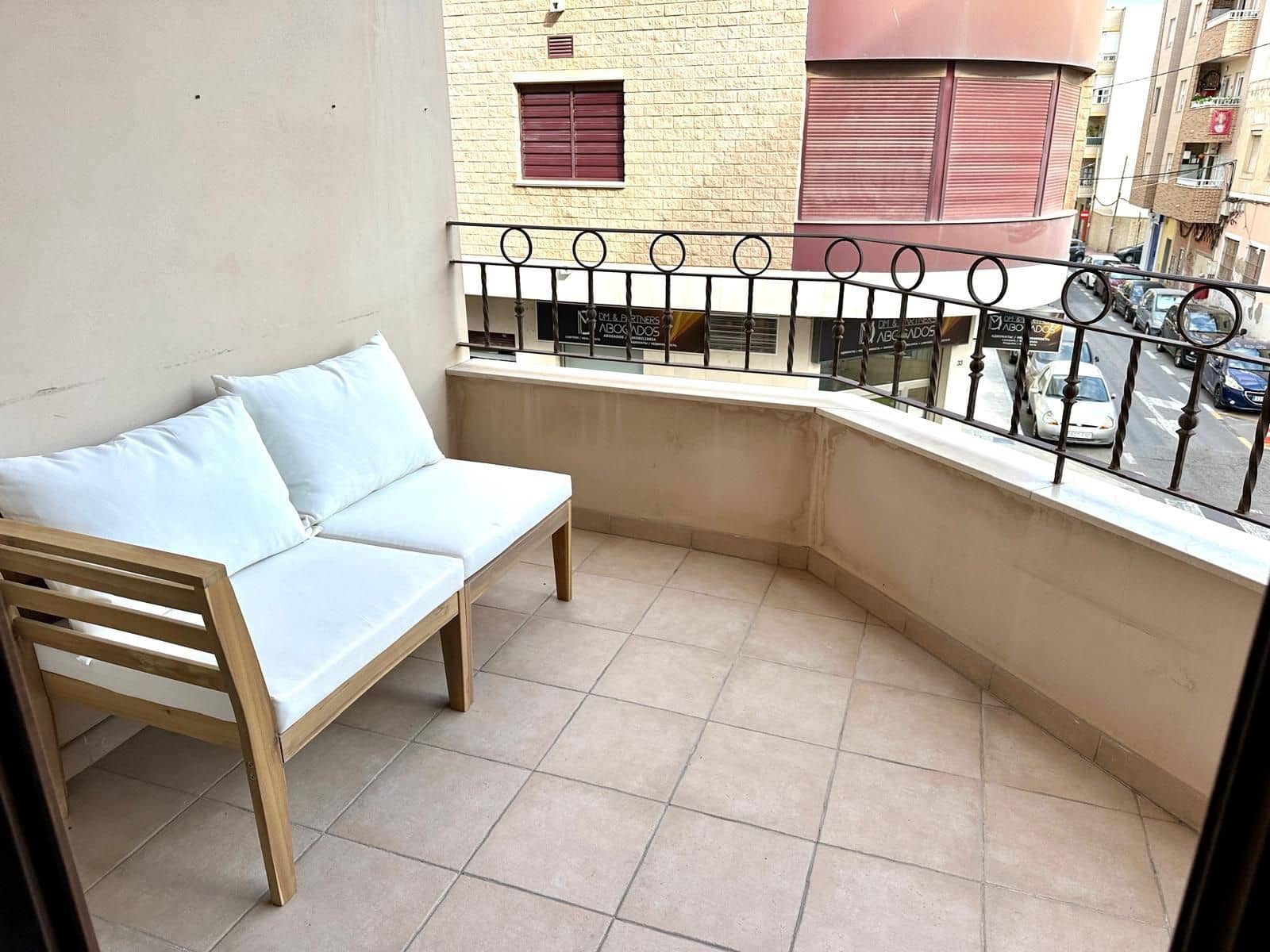 3 makuuhuone Asunto vuokrattavana paikassa Torrevieja - 950 € (Ref: 9676732)