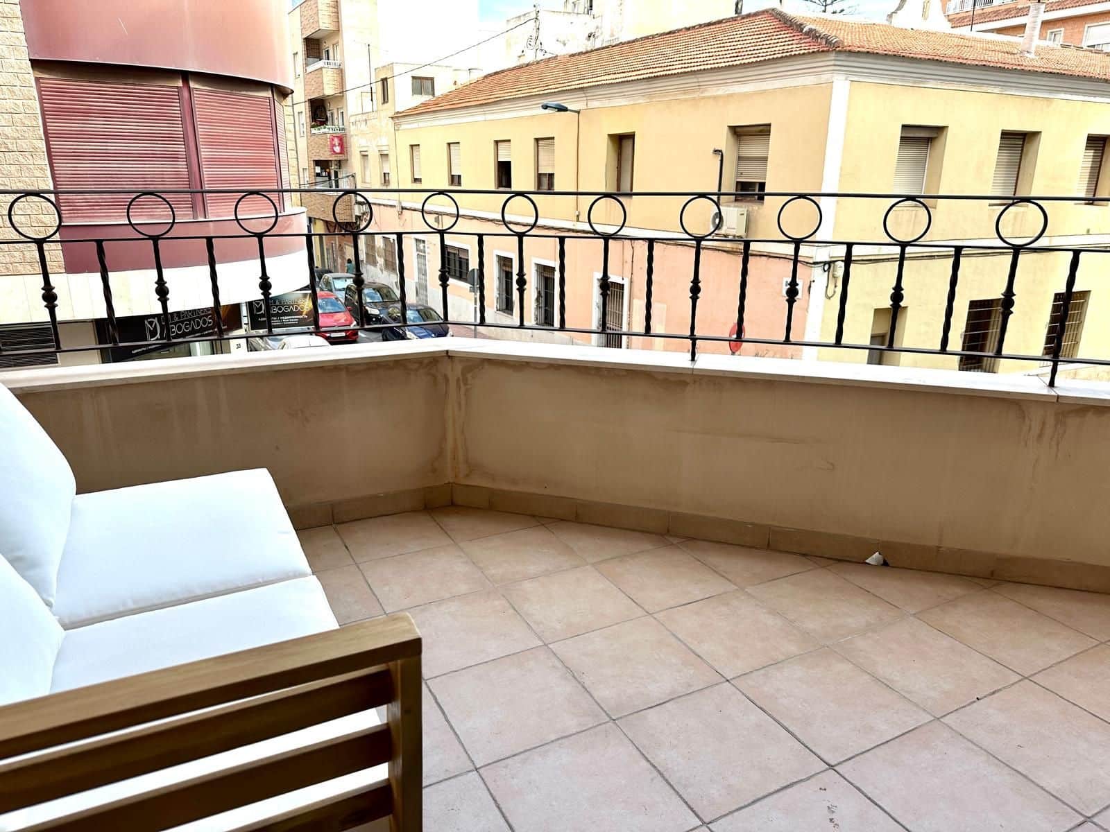 3 makuuhuone Asunto vuokrattavana paikassa Torrevieja - 950 € (Ref: 9676732)