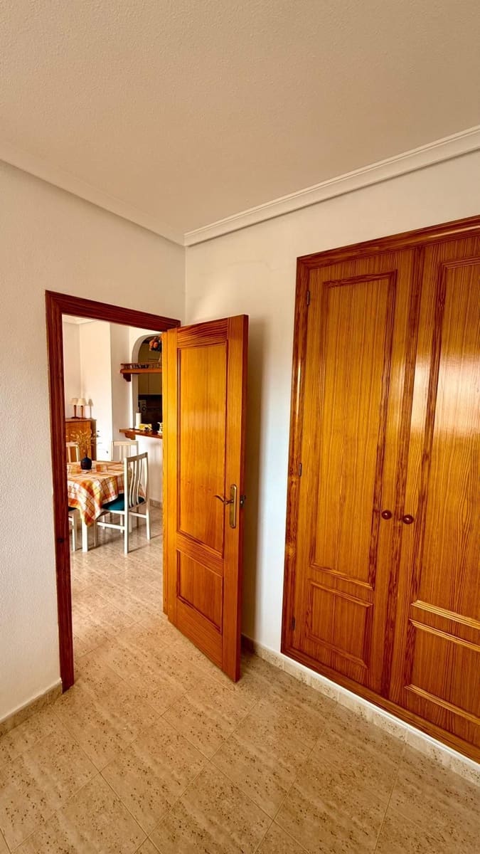 1 soveværelse Lejlighed til leje i Alicante by - € 690 (Ref: 9679433)