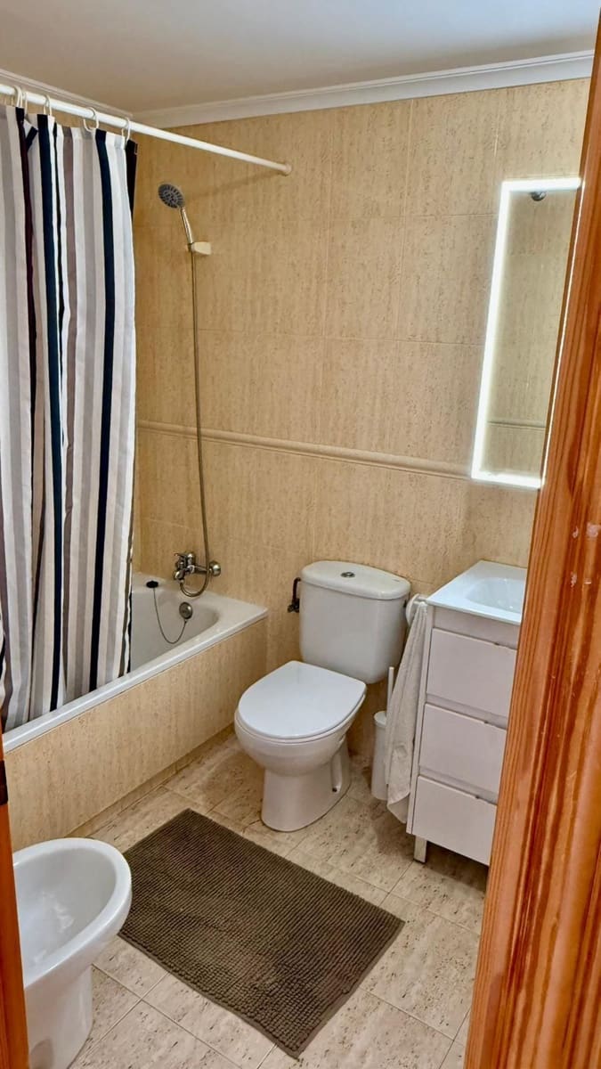 1 soveværelse Lejlighed til leje i Alicante by - € 690 (Ref: 9679433)