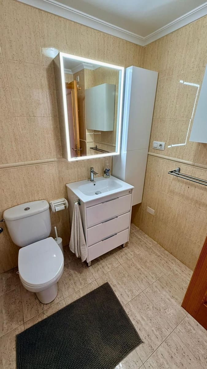 1 soveværelse Lejlighed til leje i Alicante by - € 690 (Ref: 9679433)