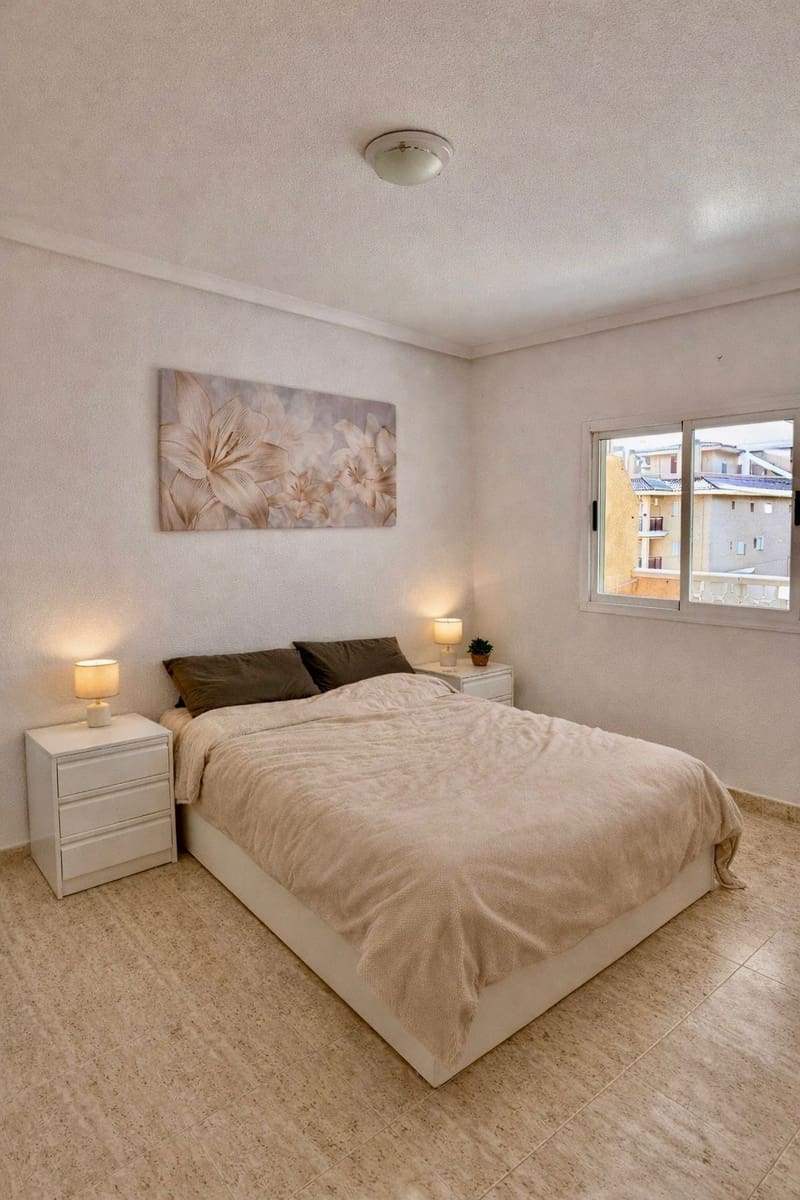 1 soveværelse Lejlighed til leje i Alicante by - € 690 (Ref: 9679433)