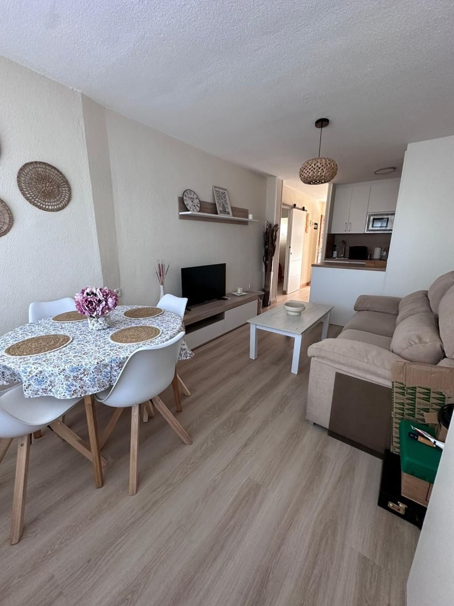 1 sypialnia Mieszkanie do wynajęcia w Pilar de la Horadada z basenem garażem - 900 € (Ref: 9689999)