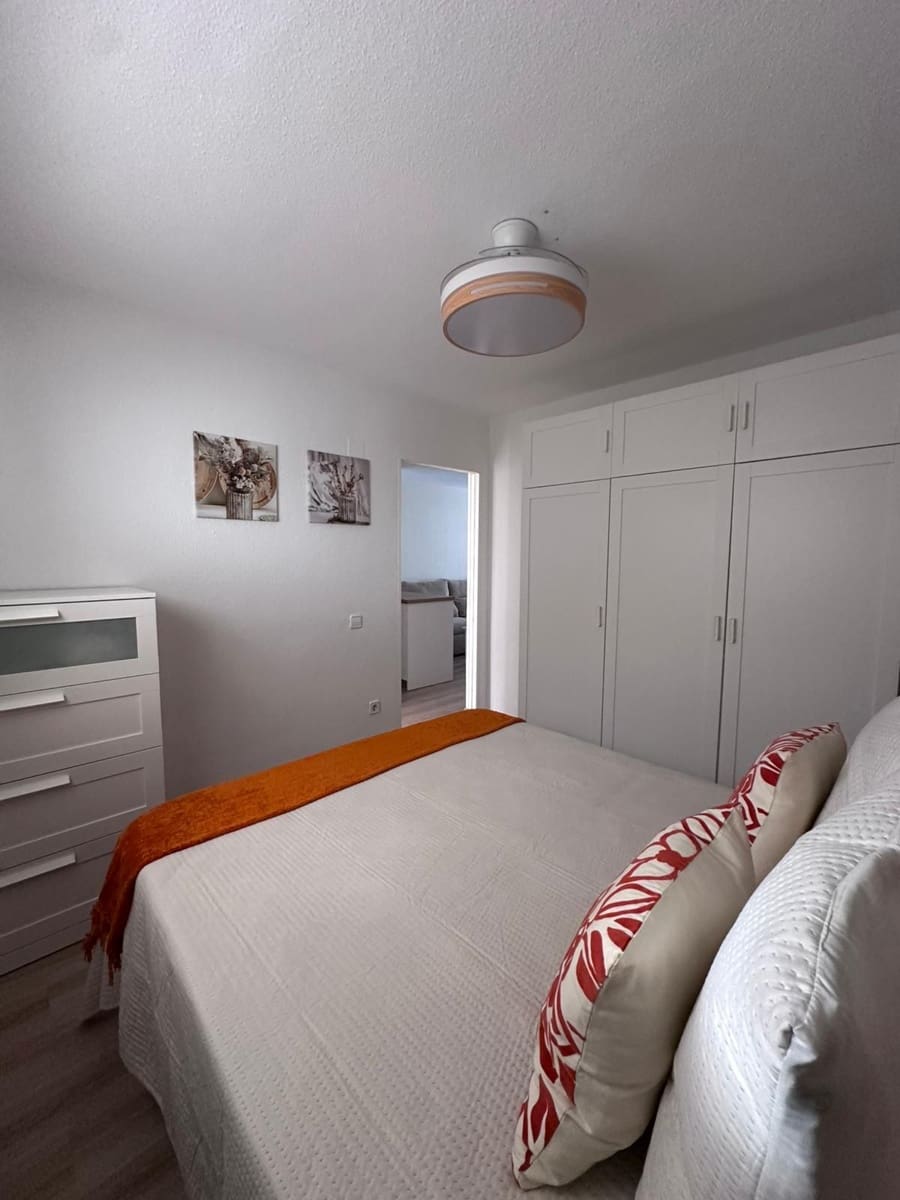 1 sypialnia Mieszkanie do wynajęcia w Pilar de la Horadada z basenem garażem - 900 € (Ref: 9689999)