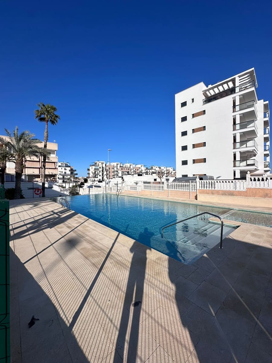 1 sypialnia Mieszkanie do wynajęcia w Pilar de la Horadada z basenem garażem - 900 € (Ref: 9689999)