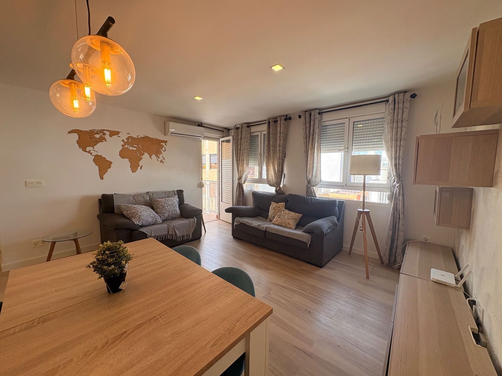 3 quarto Apartamento para arrendar em Torrevieja - 1 050 € (Ref: 9694663)